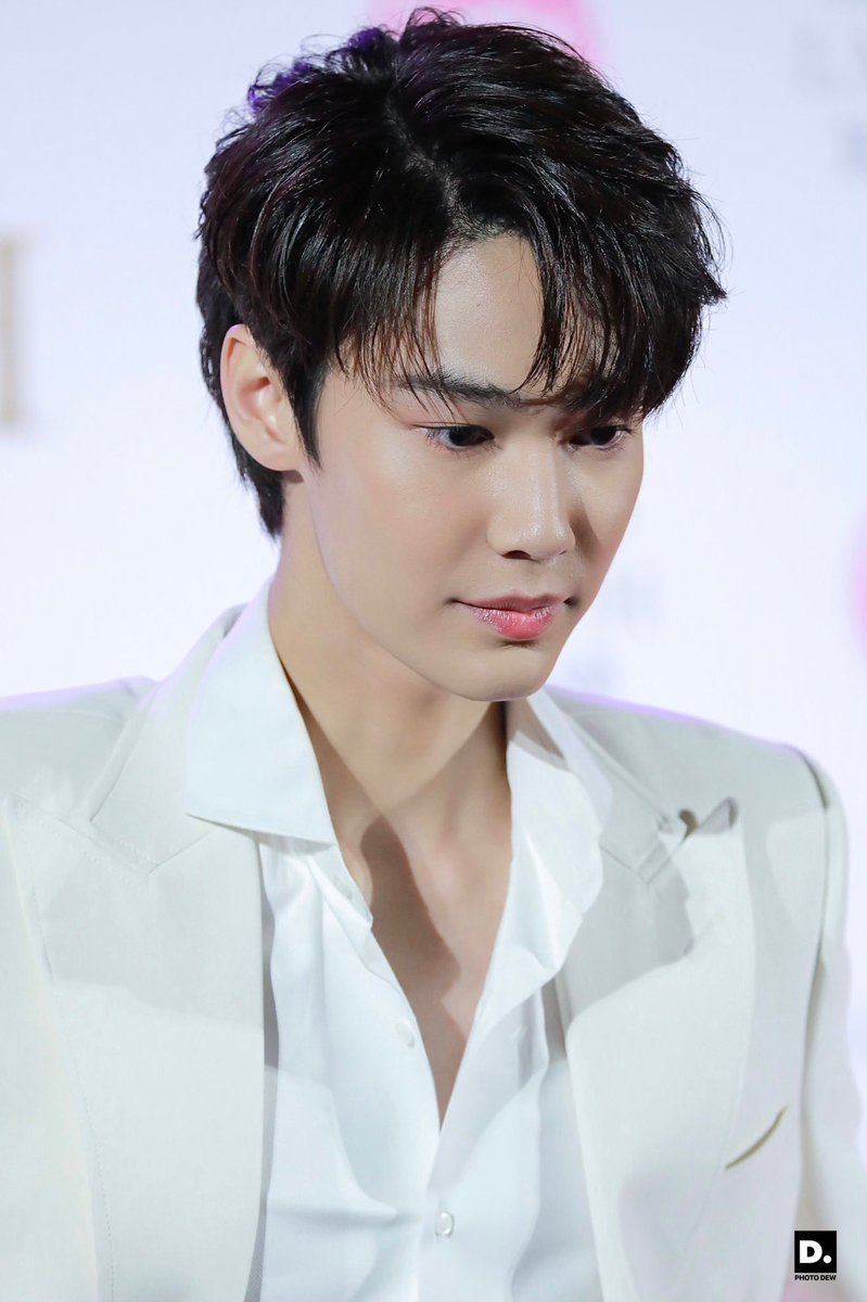 d_dew2000's tweet photo. [HQ] D.DEW — @dew_jsu
 
ความหล่อมันออก หล่อมากครับ หล่อที่สุด

#CathyDoll10YearCelebration 
#dew_jsu https://t.co/pRQE99ZngY