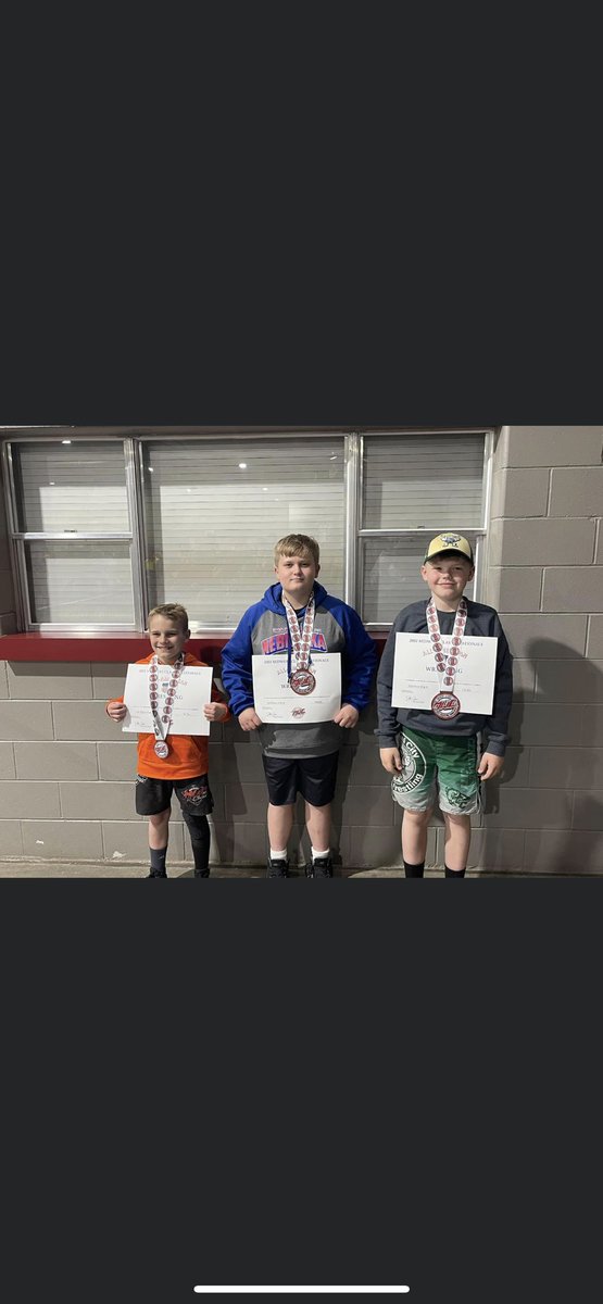 pburbachii's tweet photo. Preston 3, trig 3, Colton 5 great day of wrestling https://t.co/bPWSkSsOq7
