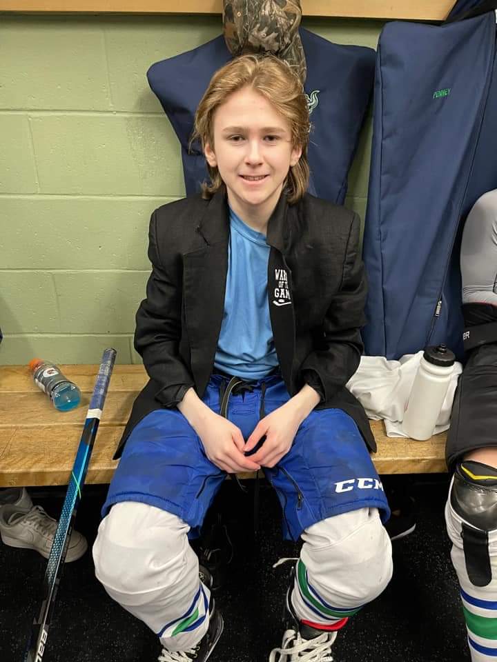 What a performance tonight! 
Zack Young-MVP with a hatty, and WOTG kudos to Lucas Rose! Well done Warriors, we are off to the semis in the morning 🌤 <a href="/ChpPlace/">Cole Harbour Place</a> 🏒
📢FINAL Score
<a href="/U15BParadiseWa1/">U15BParadiseWarriors</a> 5
Lancaster Thunder   1
@PmhaWarriors 
<a href="/SEDMHA/">SEDMHA Tournament</a>
@DJHLnews 
<a href="/darrinpenney29/">Darrin</a> 
<a href="/HoopKen/">Ken Hooper</a>