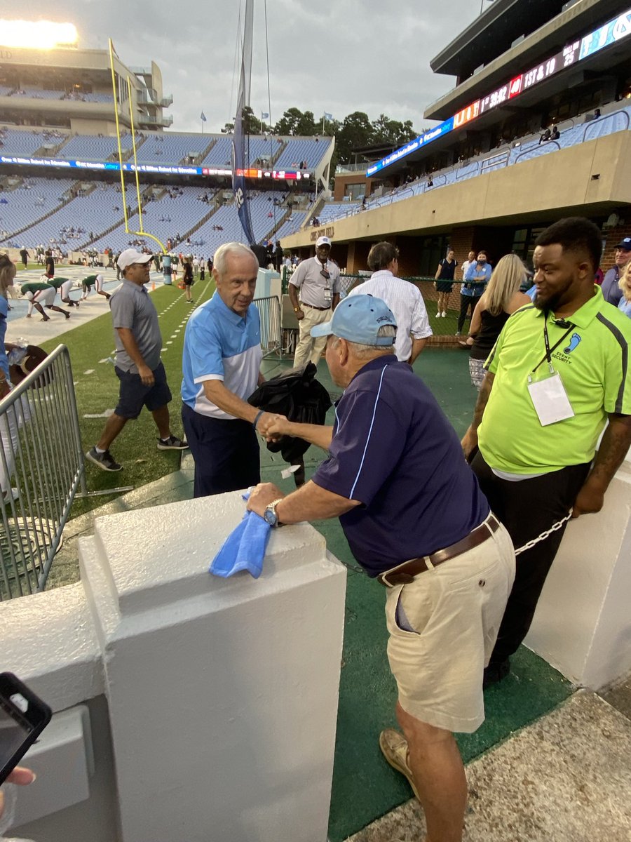 dizzy_rain_drop's tweet photo. UNC definitely had this angel watching over them tonight along with Dean Smith💙 i know my papa is shaggin his heart out in heaven after sending Coach K packing with 2 L’s to finish his final year. ITS A DAMN GOOD DAY TO BE A TARHEEL🐏💙 #GDTBATH https://t.co/tLR516uuhk