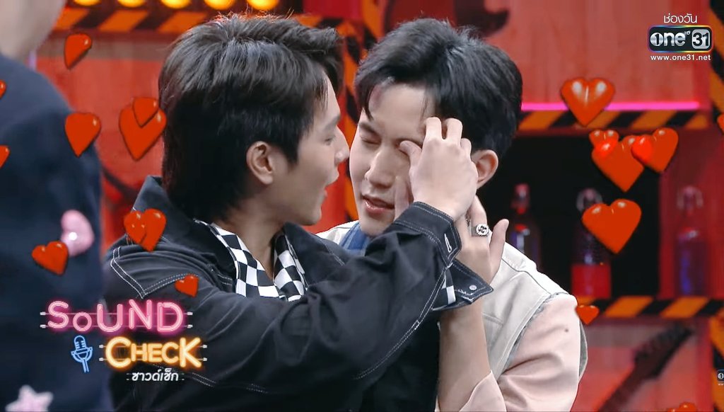 teefusex's tweet photo. im soft 🥺
@FlukeWongpian @Famechawin

#MyRideEp10 #FlukeFame  #MyRideTheSeries #รักนายMyRide  
#flukepsk #famechawin #flukepongsakorn https://t.co/3C54AjkHWk