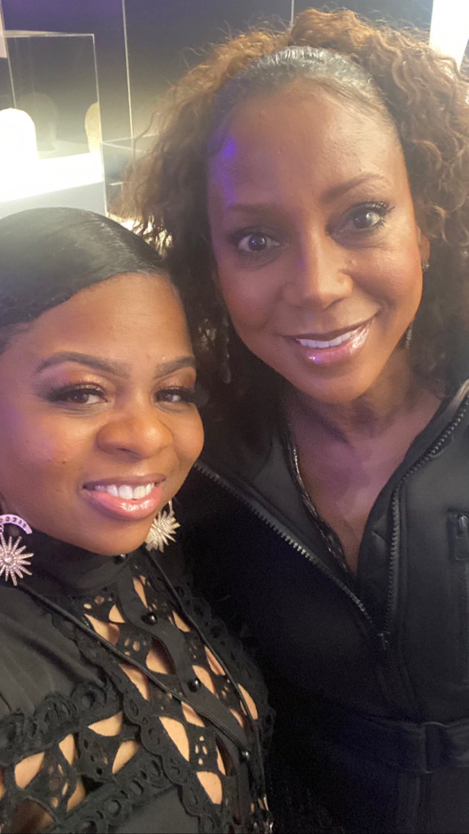 alaina_renae's tweet photo. @hollyrpeete it was so good meeting you I’m LA fit the Jim Irsay Collection show. 💕💚 #JSol https://t.co/2MC9YDrA6f