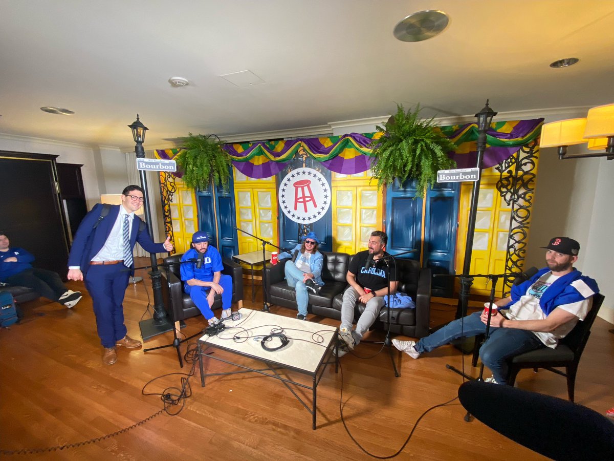 BarstoolBigCat's tweet photo. We just recorded a fantastic time capsule for the people. Possibly very drunk https://t.co/79oRQr1NFg