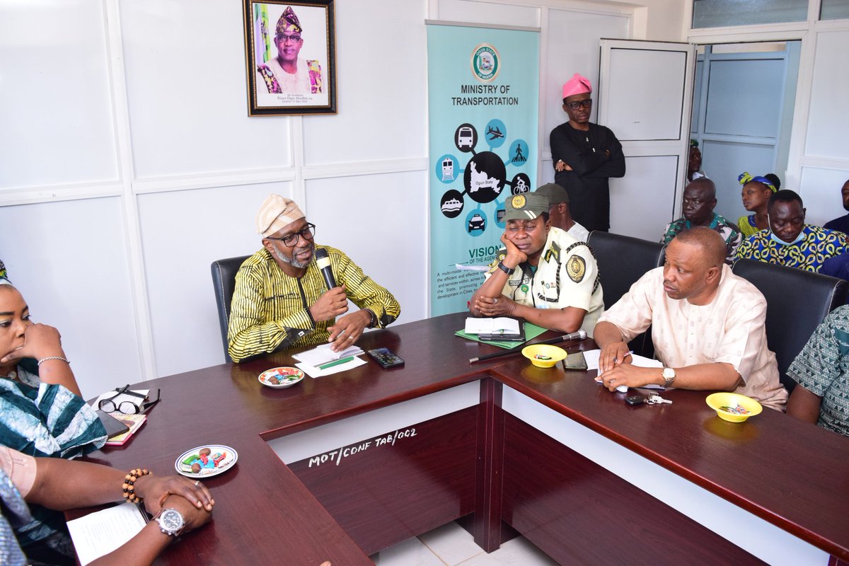 OGSGMoT's tweet photo. CRASHES: OGUN TO SET UP TASKFORCE ON ROAD ENFORCEMENT  

Ogun State Government has concluded arrangements to set up a taskforce on road enforcement, to curb incessant crashes in the State’s traffic corridors caused by truck drivers. https://t.co/608POaBnDx