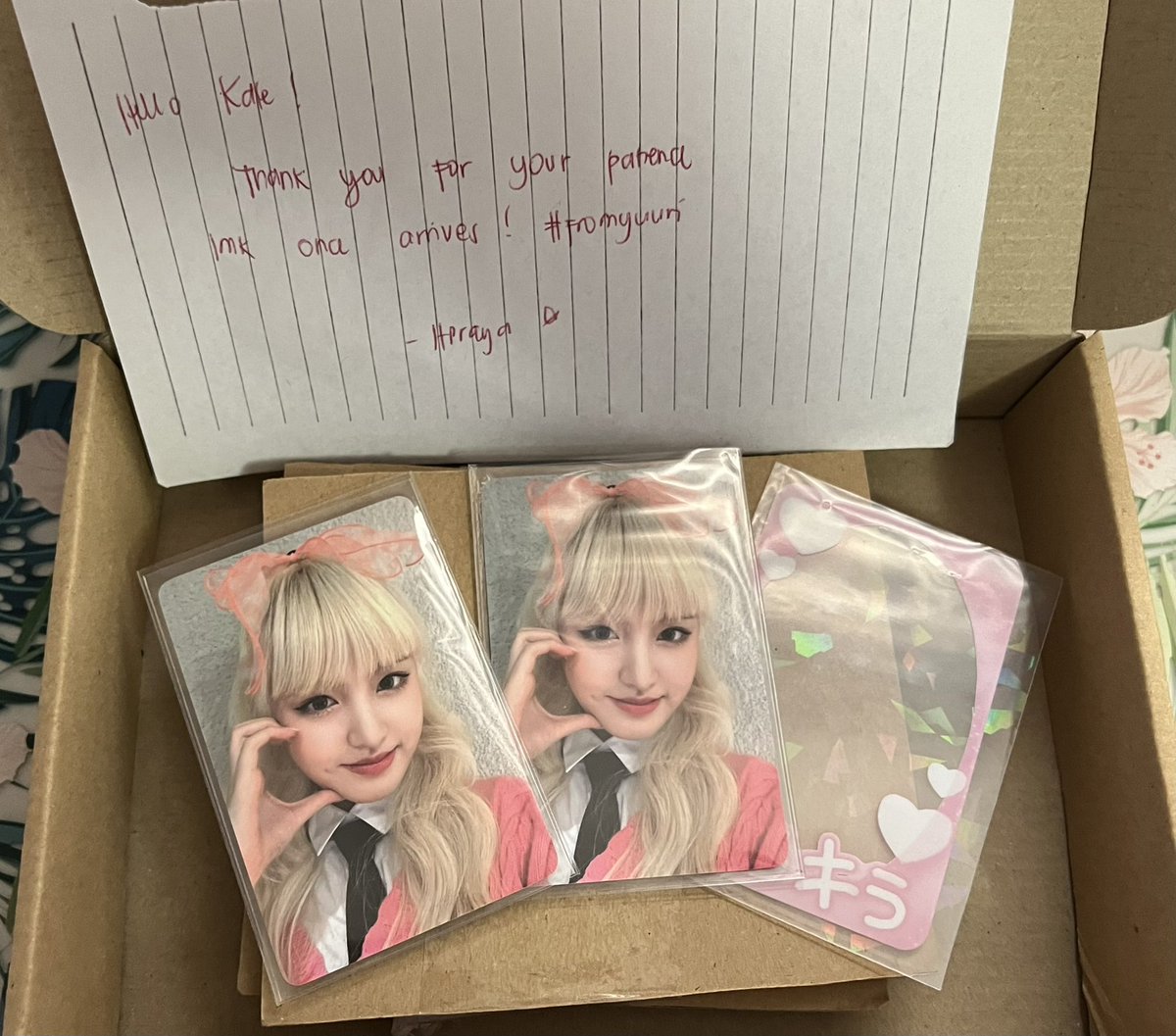 doIlmiu's tweet photo. 🌷 happy mail from @gaeulmail || #fromyuuri
MY MOST AWAITED PACKAGE ALR CAMEEE ^__^ thank you so much for being so kind and for catering to my requests !! thank u din for the freebies T___T everything came safely !! tapos na liz wd agenda ko so much ! #jiwonmails https://t.co/G6cSRjolnr