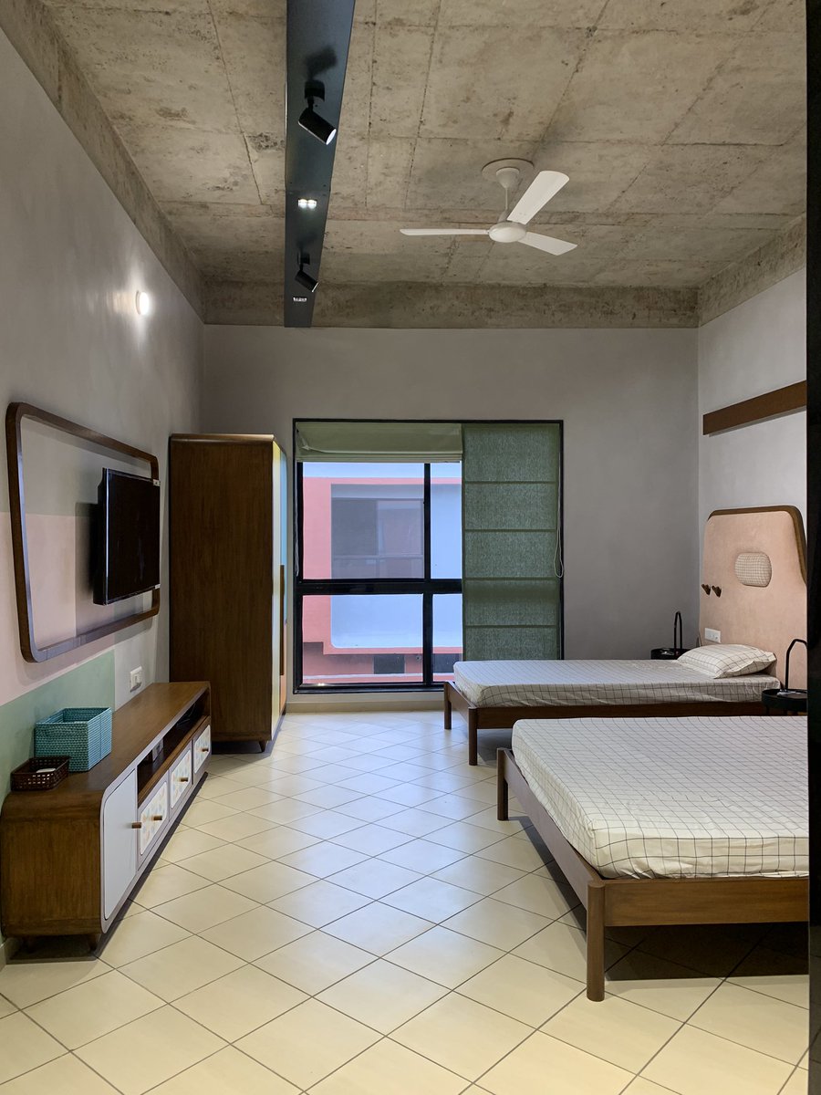 SamhithaStudio's tweet photo. A Farmhouse 
Happiness is homemade. (Kid’s Bedroom)
Associate with:- @aangan_architects 
Project of:- @avadhgroup (avadh heliconia, Vapi)
#farmhouse #design #lifestyle #handmade #inspiration #home #architecture #luxury #interiordesign #samhithastudio #homedecor #decor #Creative https://t.co/a43WaOsW5C