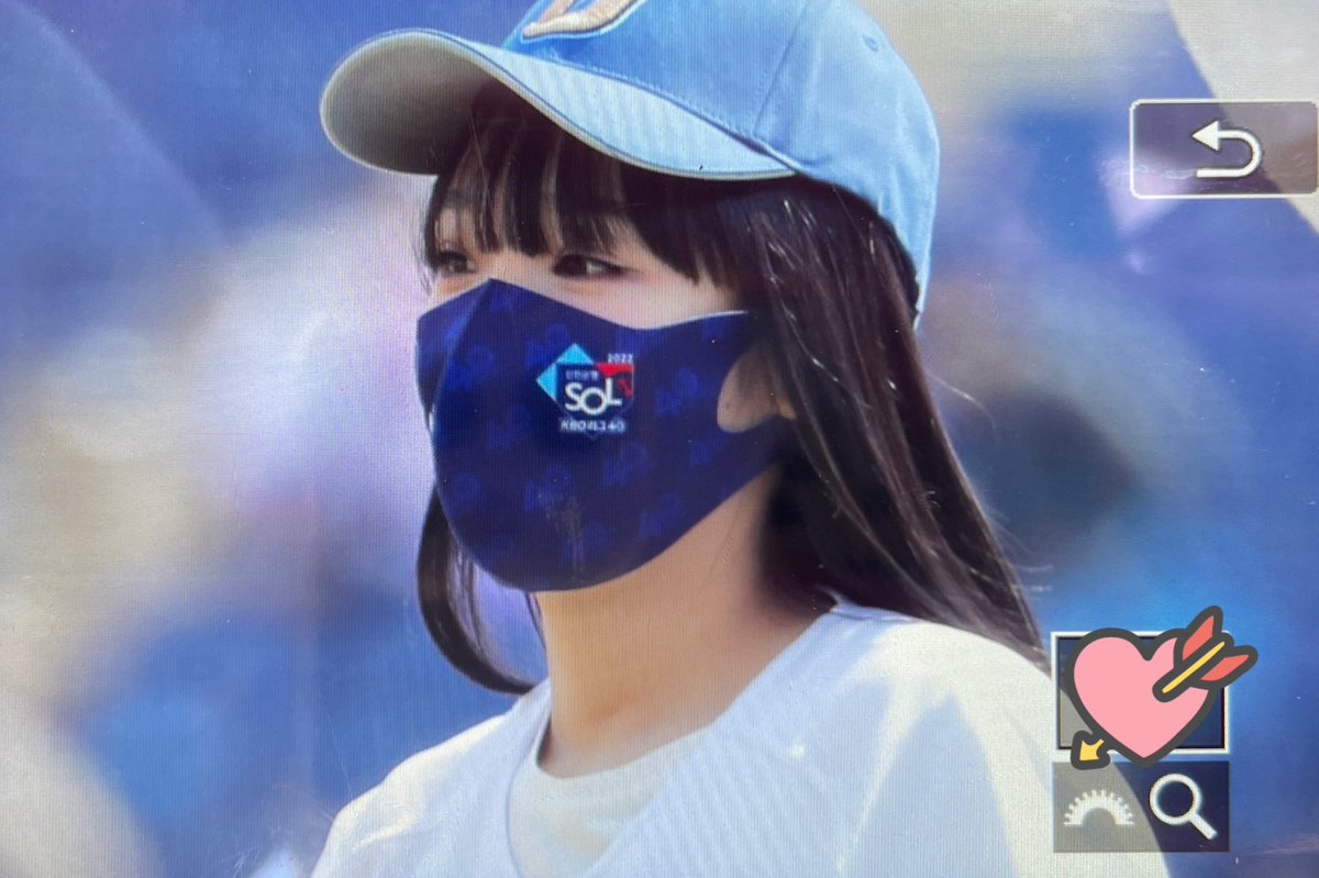 duckstar_0929's tweet photo. 220403 프리뷰

⚾️

#최예나 #예나  #ChoiYeNa 
#イェナ #아이즈원 #IZONE https://t.co/UXIkCkyDdu