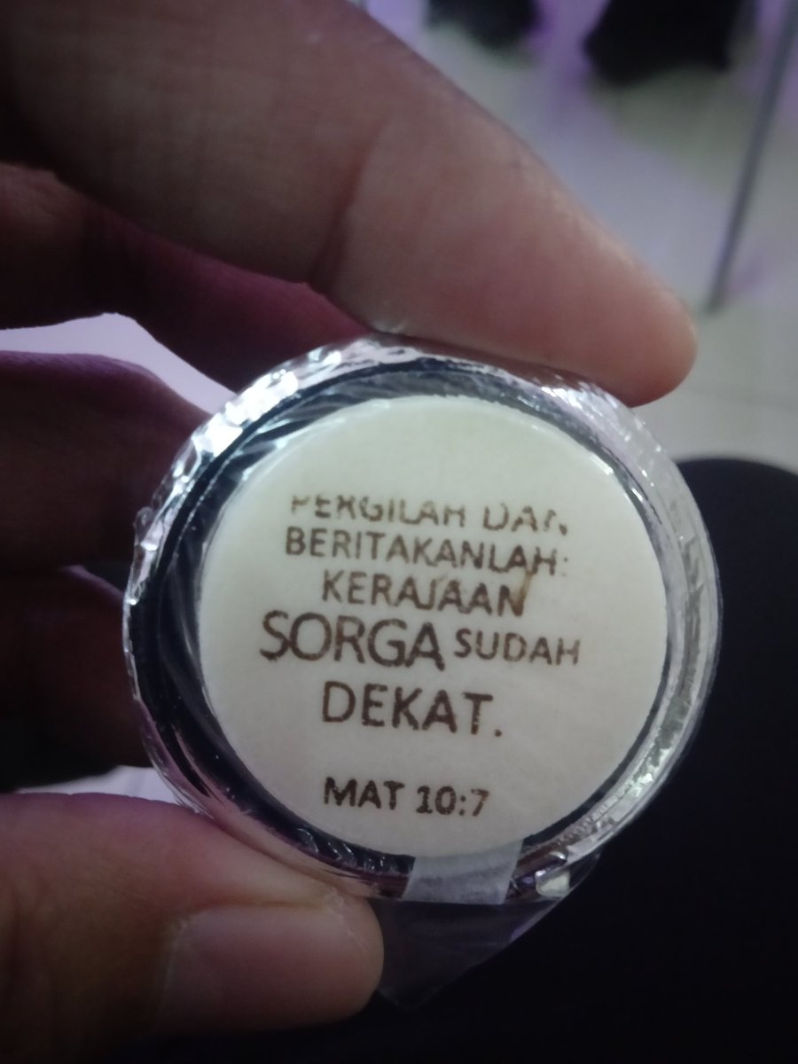 BuER1213's tweet photo. Praise the Lord bs ibadah raya &mnkmati perjamuan kudus lg.. happy sunday all,God bless we all๐๐๐ฅฐ #HappySunday #sundayvibes #sundaybless https://t.co/FYdDPL6lt2