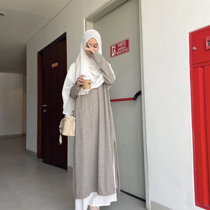 jajan_with_me's tweet photo. racun shopee: edisi rekomendasi ootd (outfit idea) syar'i namun tetap stylist 🧚🏻

ㅡ a thread: https://t.co/7EXSpVxzHN