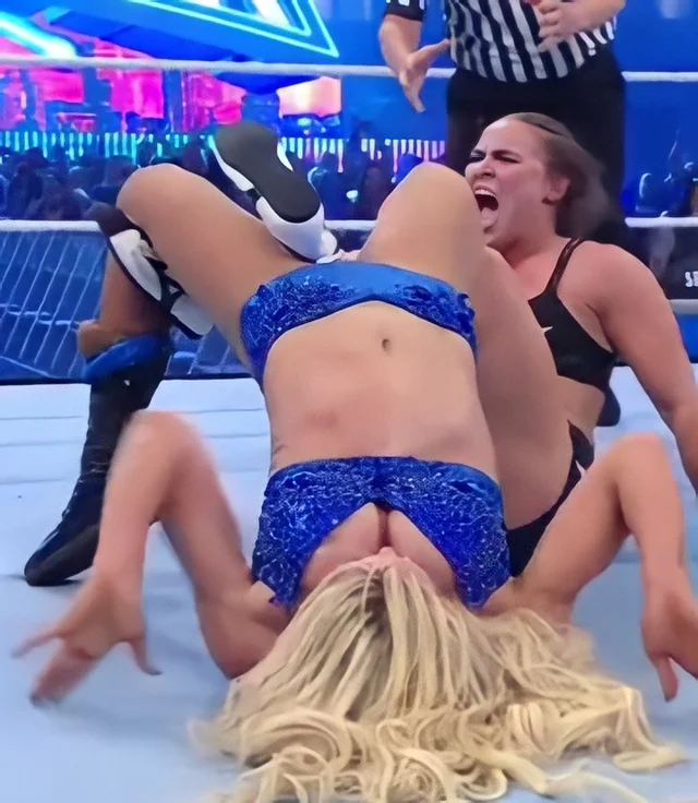 LadyViceVenom's tweet photo. #WM38 #WrestleMania38 #WrestleMania  
Charlotte Flair Nip Slip 1 &amp; 2 https://t.co/9RagdChBzb