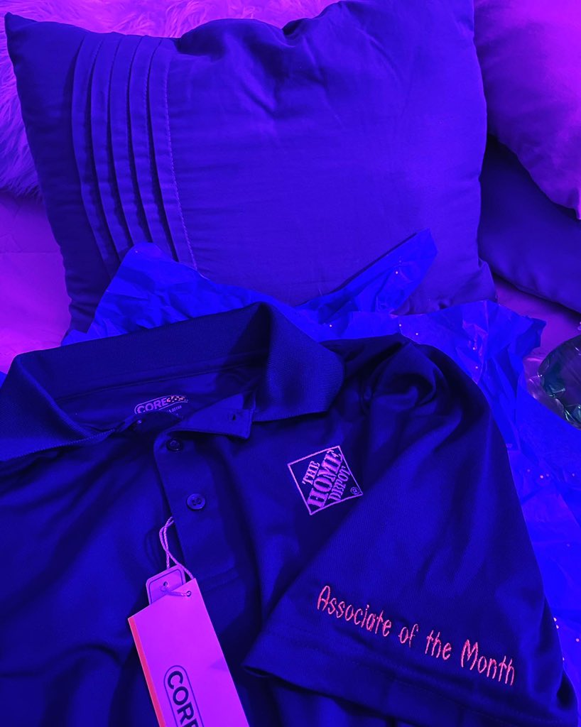 “I would like to Thank My Management Team so much for pushing me and helping me EARN ✨💪🏼✨this! I’m grateful beyond Words! Thank You 🙏🏼 Boss 👑 <a href="/kim_ramirez29/">Kim</a> for bringing the Positivity…Always! #TheMightyLaMiradaHD #HardWorkPaysOff