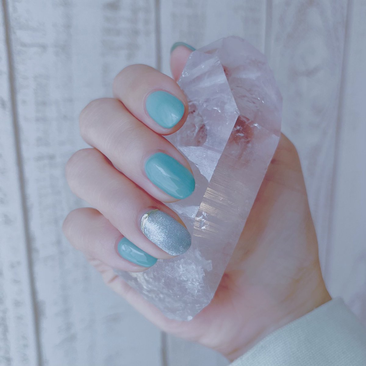 .
遂に安定のピンク頼りからイメチェンしたどー🤩