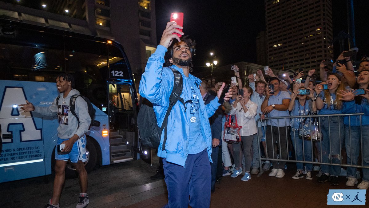 UNC_Basketball's tweet photo. What a feeling 😁

#CarolinaFamily | #MarchMadness https://t.co/lFy1WDPsJg
