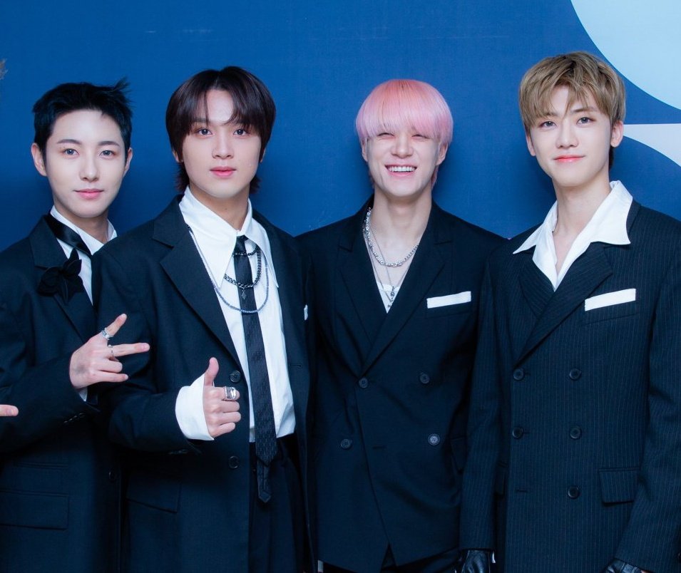 00FEED's tweet photo. for todays inkigayo! https://t.co/VR9r05aZPZ