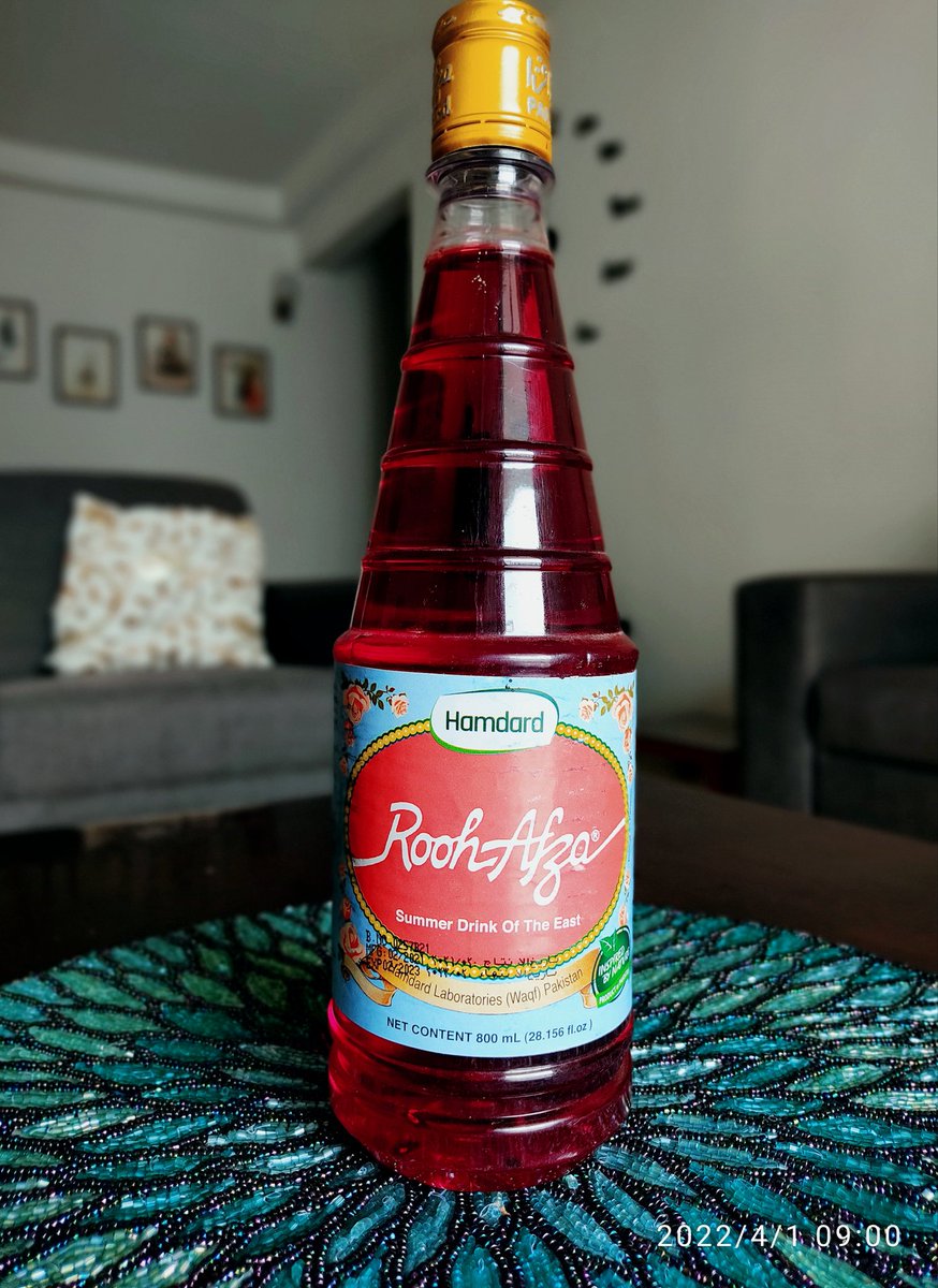 Ramzan Mubarak Everyone.....and yes, mandatory Roohafza by Hamdard Pakistan pic for Daktar <a href="/gulaab_ali_/">Gregor Shamsa</a> 😜

In last few years, it was easily available in many stores in B'lore. This year, dhoondhna pada and in store it wasn't kept out in open like Roohafza India.