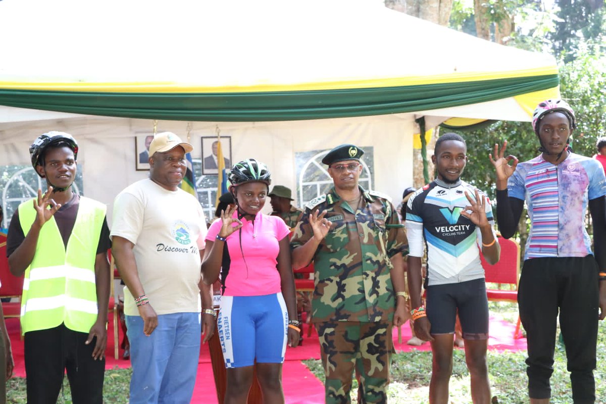DiscoverMeru's tweet photo. The ikOkay Champions Elite Challenge for the Day 

Tonny Mureti
Rodgers Mutugi
Kyengo Kyanga

Salome Mwangi - 

Congratulations from #DiscoverMeru 
#MeruCounty
#ChekiTubonge #KaribuMeru 
#tembeameru 
#ikokay #winners
#cyclingevent 
#mentalhealthawareness https://t.co/M8vCJ1VL6S