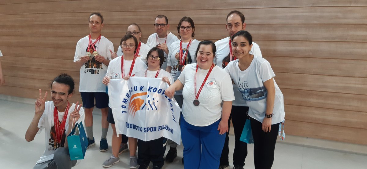 onlyjjasmin's tweet photo. 02-03 Nısan da TOSSFED Özel Sporcular İstanbul İl Yüzme Şampiyonasının ilk gününde spor kulübümüz yüzücüleri tüm madalyaları topladılar. @tomurcukkoop  #özelsporcular #tomurcukozelegitim https://t.co/qcLEthHdBe