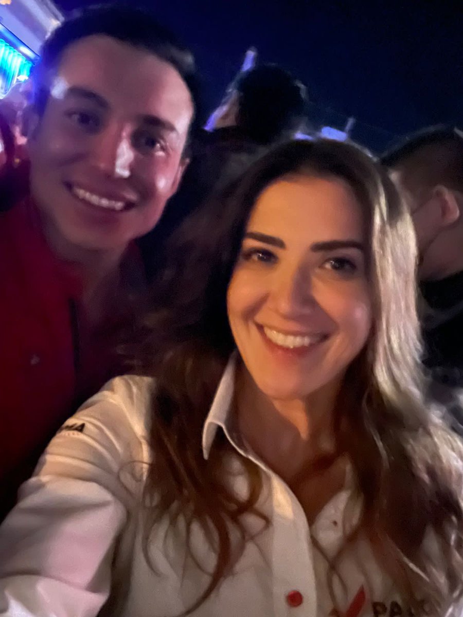 OmarOsunaMx's tweet photo. ¡Más que listos 👊🏻🇲🇽! 
Para defender a  #Durango con trabajo y valor #EstebanGobernador 💙❤️💛 @EVillegasV https://t.co/RYV4BkNrAL