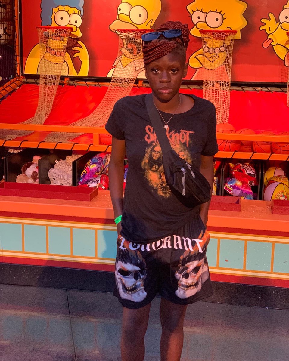 iiammelanin1's tweet photo. Grad bash 🥹😍😍 #2022 #gradbash2k22 https://t.co/ark8BYbYsP