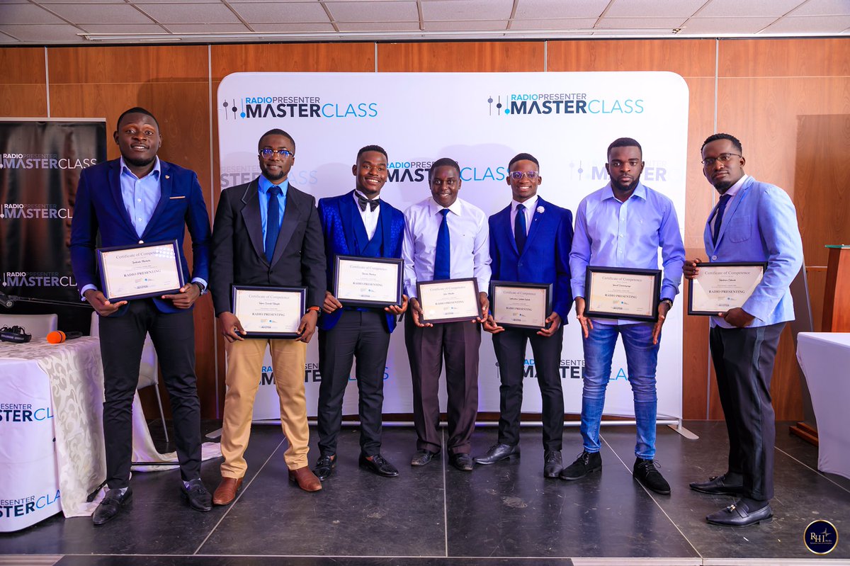 This is #RPMClassOf2020!
Graduation Day 1 April 2022

Makorokoto, Amhlope, Congratulations! 
Many thanks to <a href="/InfoMinZW/">Ministry of Information, Publicity & Broadcasting</a> Perm Sec <a href="/nickmangwana/">Nick Mangwana</a> for his presence, support and officiating.

#Graduation #Radioheads #presenter