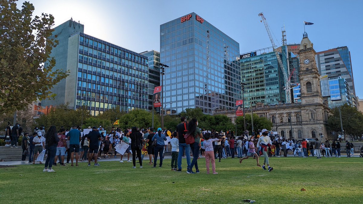 arjunaath's tweet photo. Protest in Adelaide #GoHomeRajapaksas #SriLankaCrisis https://t.co/mMVWH3oHqL