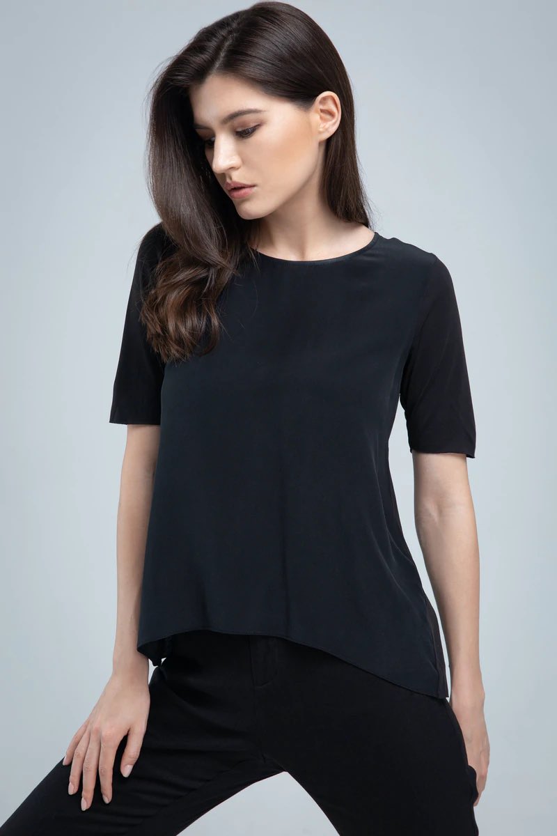 VoyaOfficial's tweet photo. The Enif Silk Top.

https://t.co/OdbkVJTgat https://t.co/g6aUGbmQir