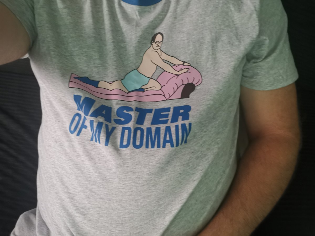senor_spindle's tweet photo. Chilling in my Seinfeld Jimmy jams, hoping the supercoach gods are shining on me this afternoon
#NRLSupercoach
#NRLStormBulldogs
#seinfeld
#masterofmydomain https://t.co/VXj27DI9Bm