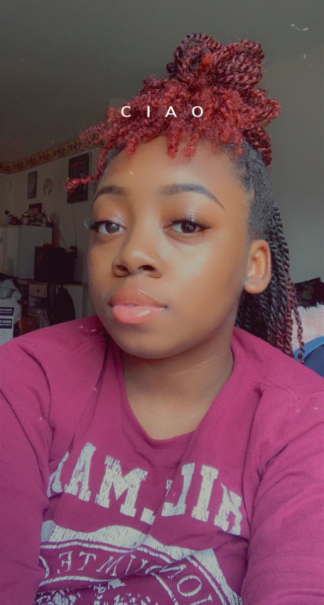 lifeofphebs's tweet photo. I’ve really been loc’d for 7 month🥲 #locs #twostrandtwists day 1 vs month 7🌱 https://t.co/M7BFGfssbL