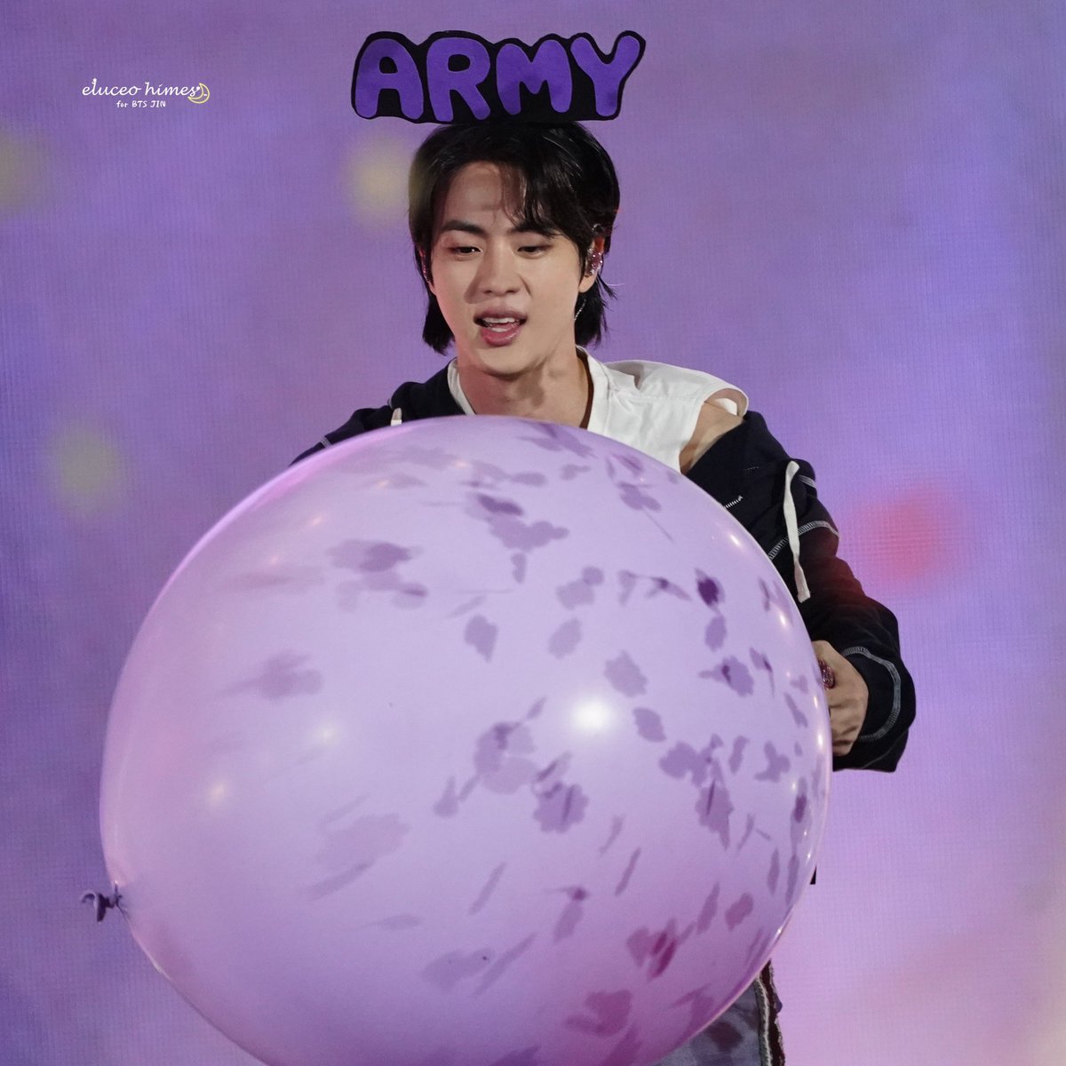 gektaaa_'s tweet photo. Seokjin are you okay?? 🥺🥺
Sayang banget sama Seokjin 😭😭 member lain pada update tapi Seokjin udh lama gak update” 😭😭
Semoga jari tangan kirinya Seokjinnie cepet sembuh Tuhan 🙏🏻💜🤍

WE MISS YOU JIN https://t.co/7OZgic7eIH