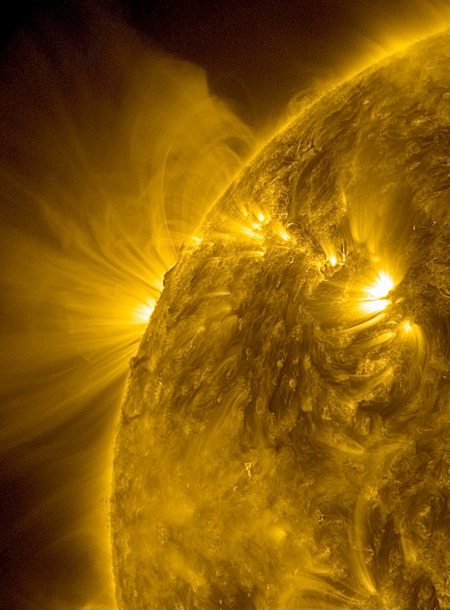 Guten Morgen zusammen - wie immer mit einem Livebild der Sonne via Satellit SDO.