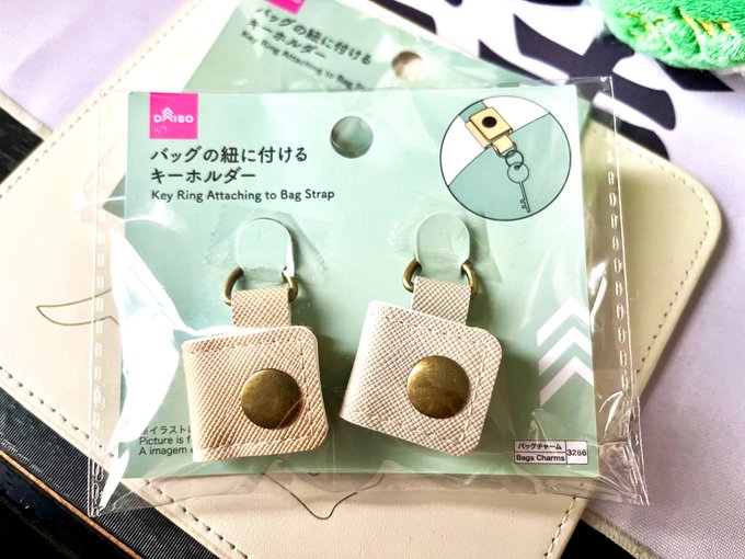 神アイテムじゃん イライラすることがなくなる 買ったけど 凄い便利 ダイソー セリア 100均の バッグの紐に付けるキーホルダー が天才 2 2 いまトピ