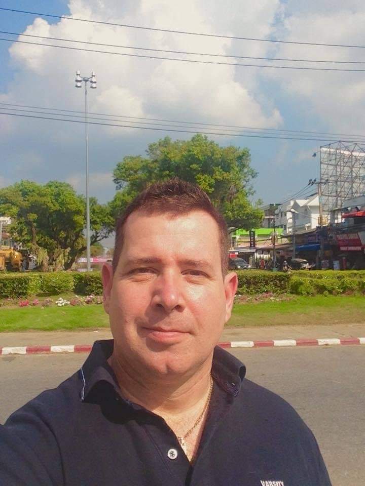 Scott throop is a scammer