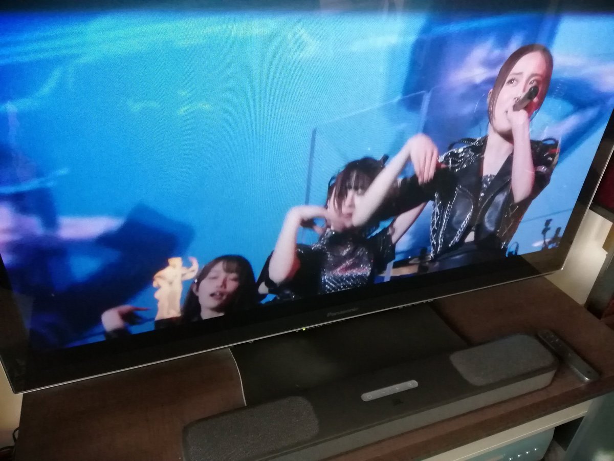 carboy69's tweet image. PassCode
なかなか良いどころでなく、予定通りハマりそうです♪

色々な音楽の要素が入っており、新しい刺激を受けてます👍
ロック、パラパラ、Perfume…🤔

還暦パワーも最高ですが、若さのパワーもやはり最高ですね😊

#passcode武道館