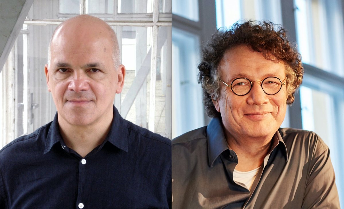 Heute um 11:00 Uhr erhält Frank Witzel den Erich Fried Preis 2021 im Literaturhaus Wien 💐
Die Laudatio hält der alleinige Juror Ingo Schulze.
Eintritt frei!
INFO &amp; LIVESTREAM: erichfriedtage.com
Fotos: Witzel (C) Maja Bechert // Schulze (C) Gaby Gerster