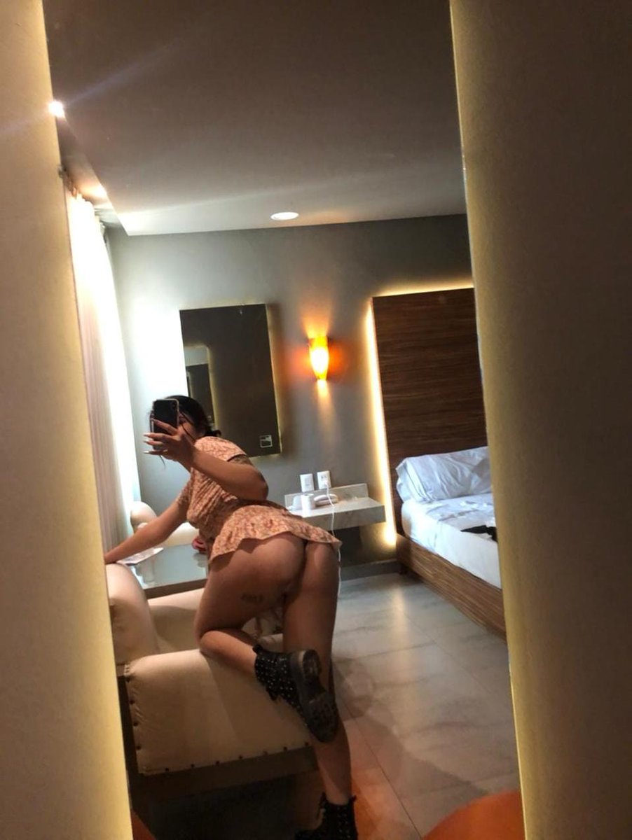 fanylop01027309's tweet photo. Alguien que quiera pasar la tarde conmigo?🥺 https://t.co/eAG6skHyXj