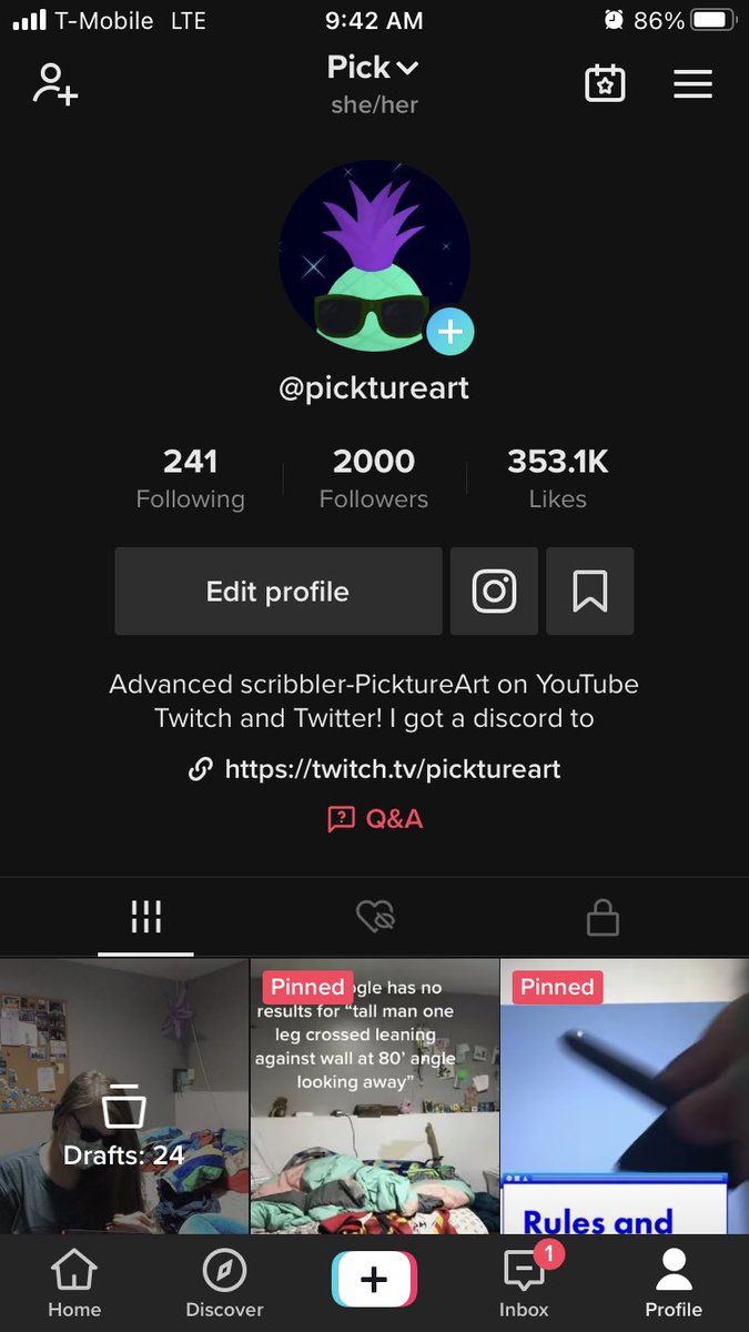 PicktureArt's tweet photo. Dudes-the advanced scribblers are growing- we shall soon own the world- or maybe a small art shop either works https://t.co/yRMSs3gVmw