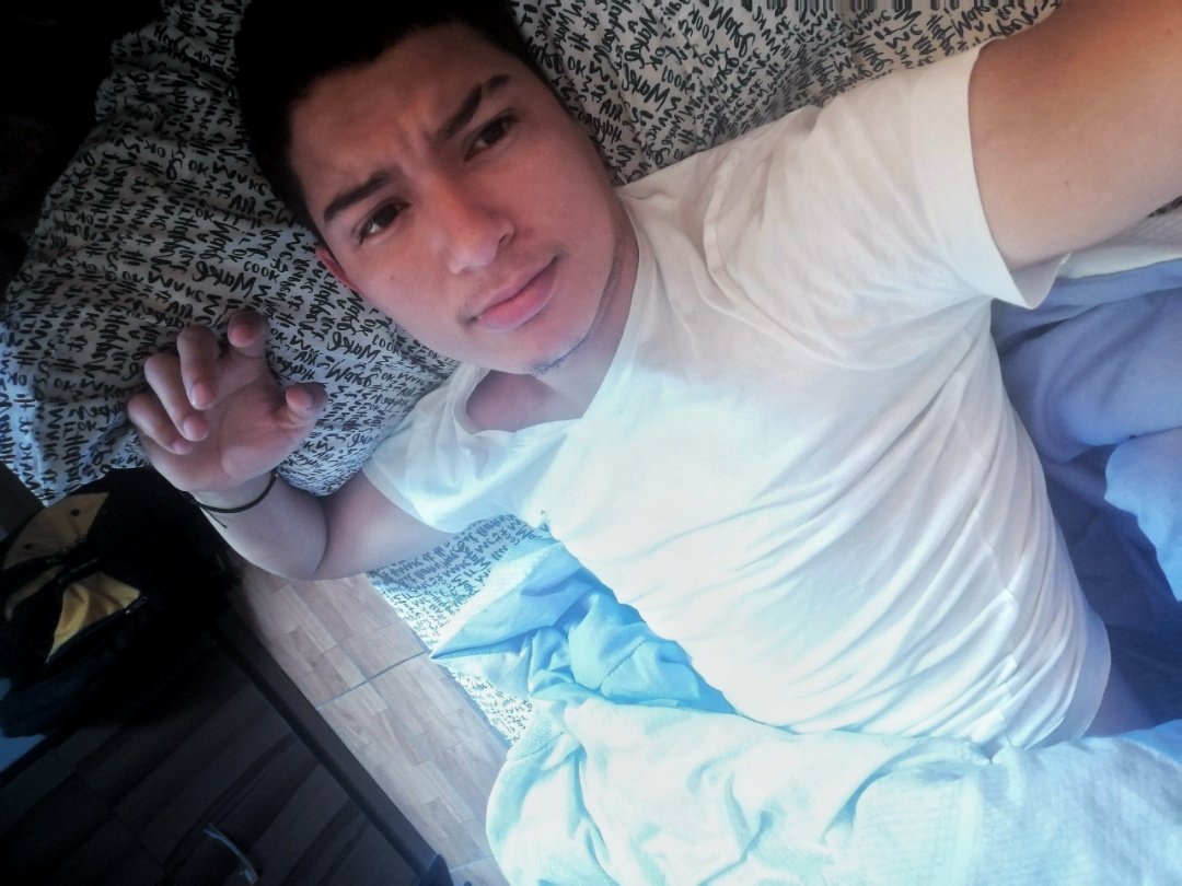 Alex32186945's tweet photo. #sunday  de Ramos https://t.co/HmWX9ZQ54X
