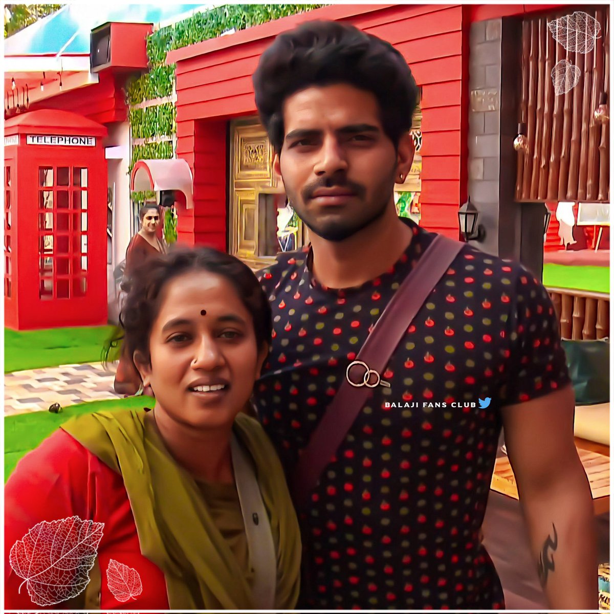 RSowparnika's tweet photo. Bala and Thamarai akka will surely miss each other....was able to see some pain in Bala's eyes during the last speech of bb....let them shine high in their respective careers...❤#Thamarai #Thaba #BalajiMurugadoss https://t.co/pdI8VQZFsu