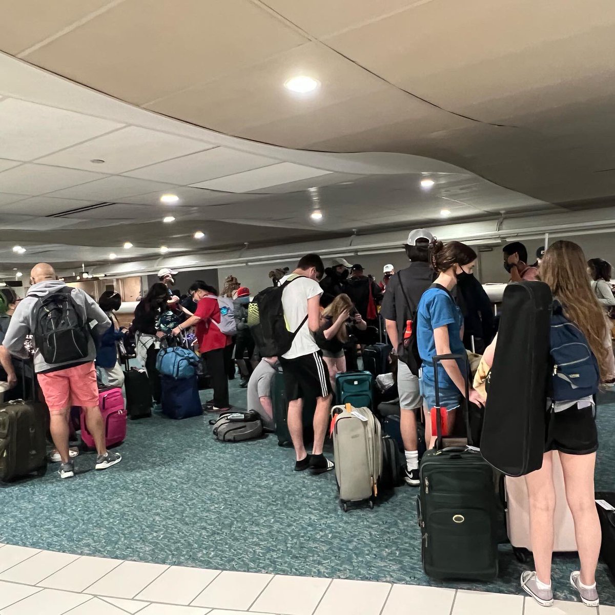NoteAbleTravel's tweet photo. Safe travels home, @oconnororch! It’s been a pleasure. Until next time.
#NoteAbleTravelExperiences #NoteAbleTravel #NoteAble #NTE #ANoteAbleExperience #OConnorHSOrchestra #Orlando #DisneyWorld https://t.co/ACFgJXJZiS