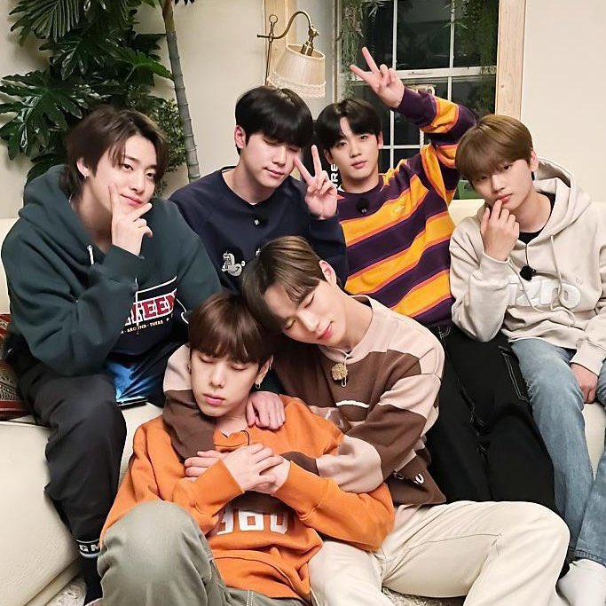 welcome to weiskzfiles! 💫⚡️

this is a new thinker account dedicated to all things WEi + SKZ ❤️‍🔥 please help rt / like to reach more ruistays!

<a href="/WEi__Official/">위아이(WEi)_OFFICIAL</a> <a href="/Stray_Kids/">Stray Kids</a> #WEi #StrayKids #SKZ #위아이 #스트레이키즈