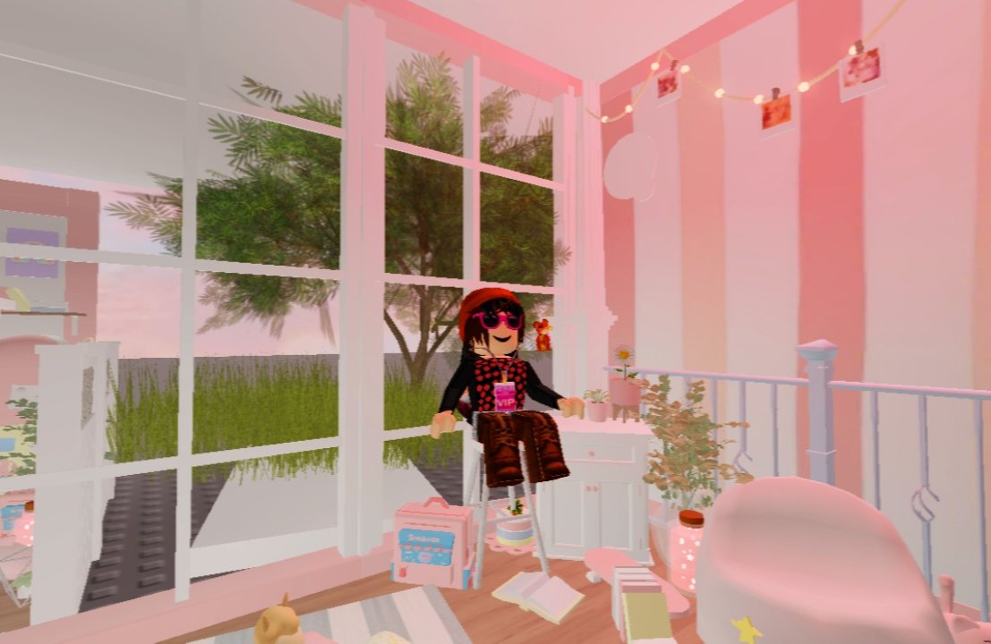 rubiplayz's tweet photo. ♡__♡ Roblox but Im in aesthetics house♡∇♡ https://t.co/YuBneNRkyp