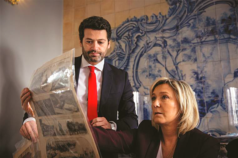 AndreCVentura's tweet photo. Hoje estou eu ao teu lado Marine, agradecido pelo apoio que me deste a mim e ao CHEGA no último ano. Tenho a certeza que hoje, em Paris, se inicia a mudança que a Europa precisa na luta contra a corrupção e a extrema-esquerda que destrói as nações! https://t.co/96CialWPWx
