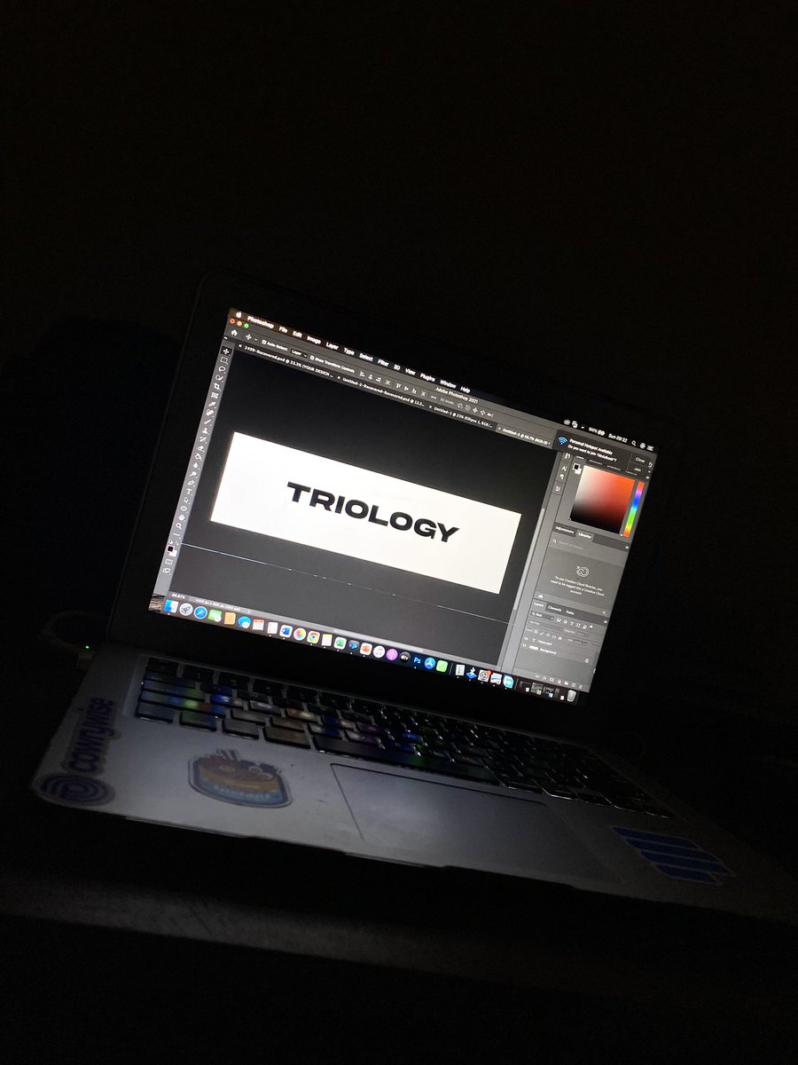 basitoXX's tweet image. Triology: Deeds of Three.

If this tweet ever come across your timeline, please retweet and like, I am a young Nft Artist and I think the world should get to see my art.

Twitter, do your thing!

#afrofuturism #NFTartist #Nft #OAUTwitter #NFTCollector