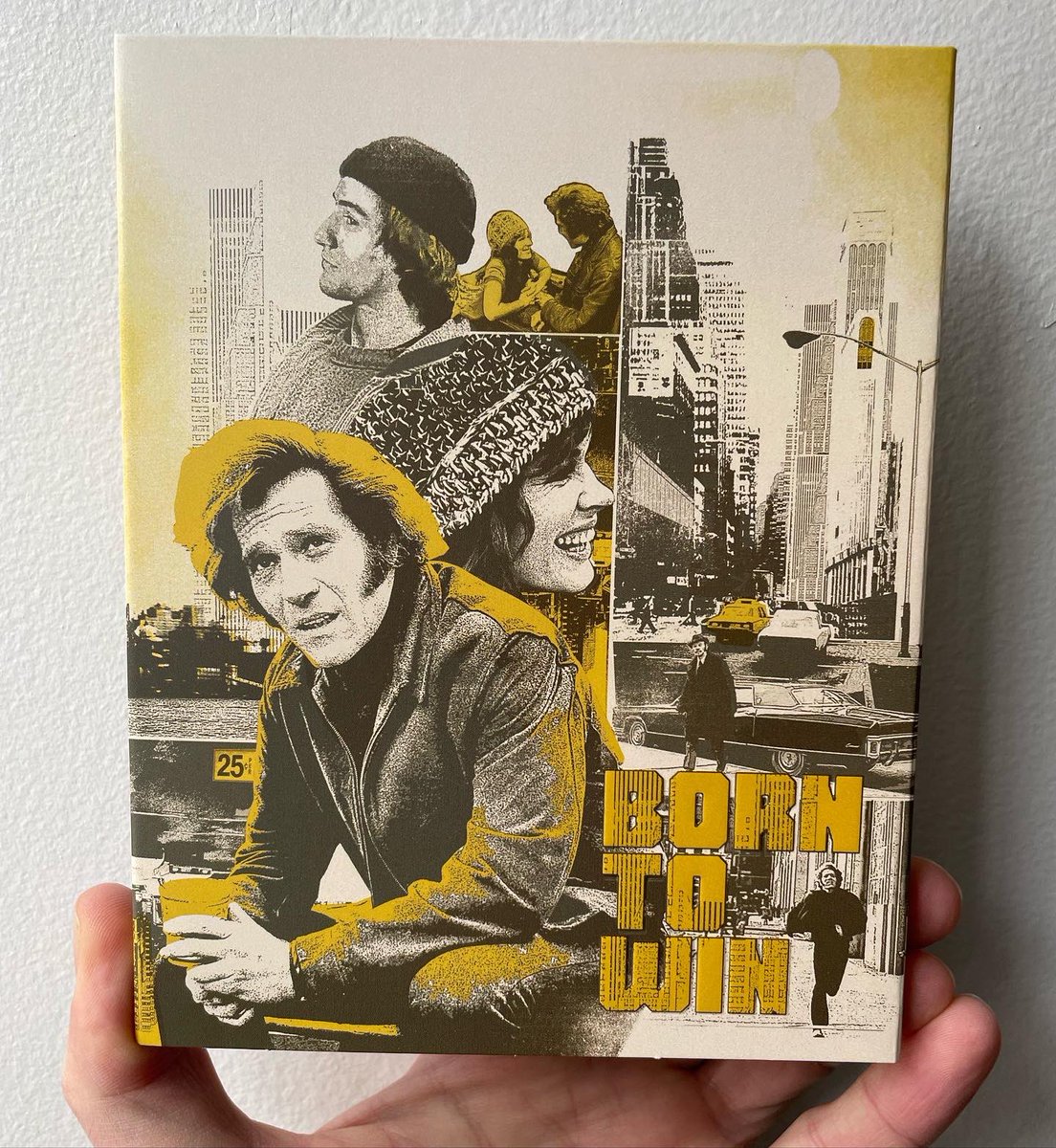 FunCityEdition's tweet photo. This #BorntoWin package looks sharp. 👉👉👉 @LukeInsect @HydeSister @ocndistro @VinegarSyndrome @jlalibs @jasondashbailey #funcityeditions #georgesegal #ivanpasser #funcity #karenblack #bluray #robertdeniro #hectorelizondo #paulaprentiss #ScrapingBottom https://t.co/1YxM2H2ASr