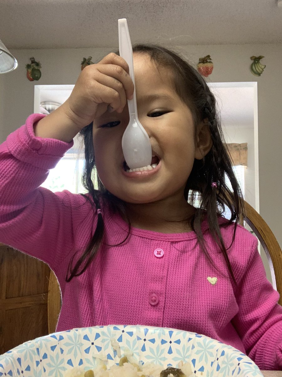 dianasheye's tweet photo. “Daddy do what I do” ♥️ https://t.co/mZayO3TwPl