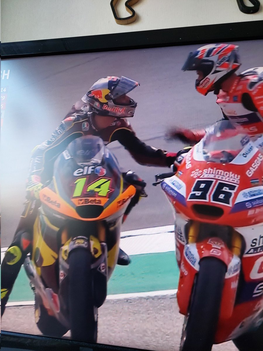 PascalBarkhuis's tweet photo. #ForzaForza @TonyArbolino 🦈 YES 💪🏽✊🏼 #AmericasGP #Moto2 #MVDS https://t.co/4IsmJJ6FZt