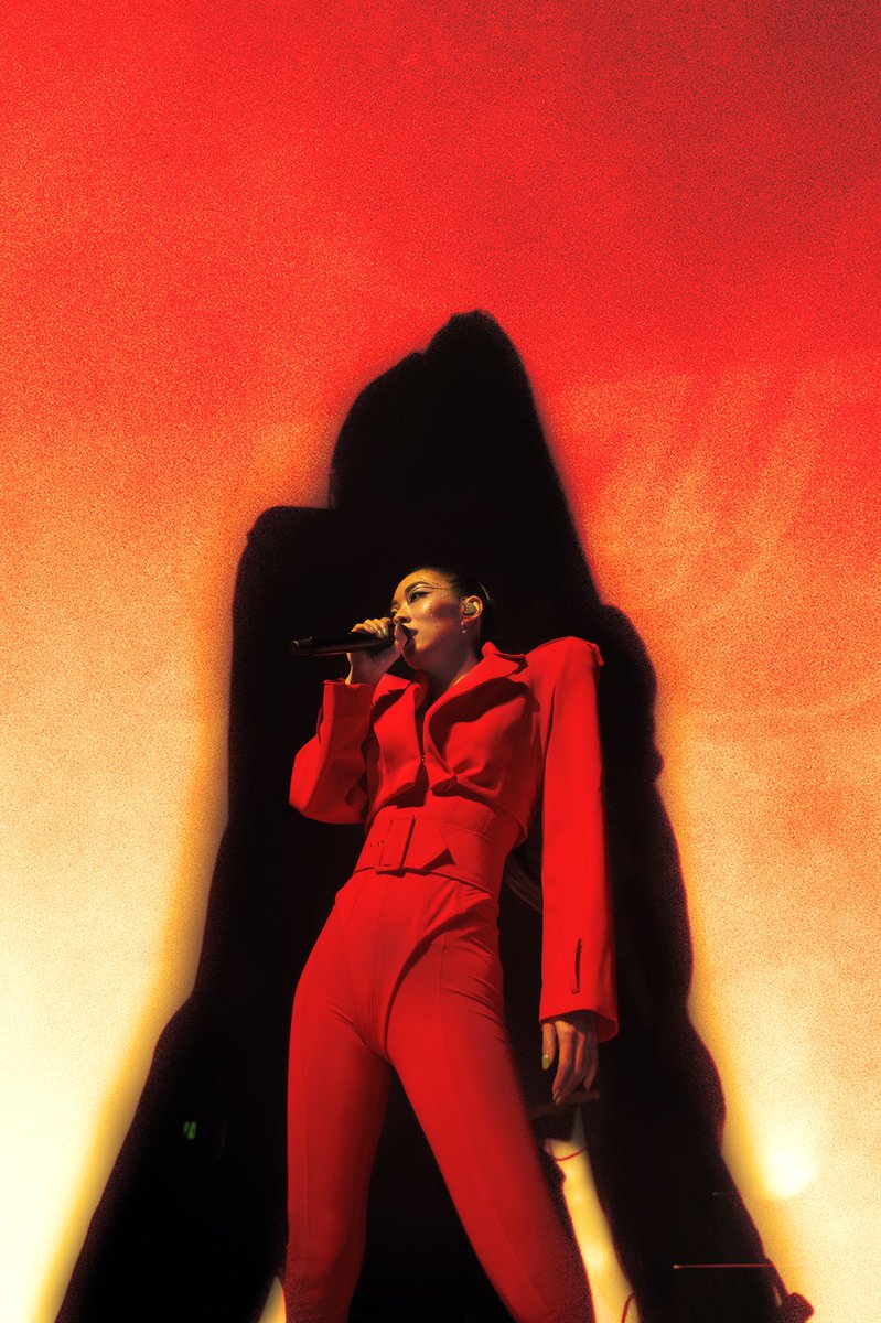 onestowatch's tweet image. getting to see @rinasawayama live is a ✨spiritual experience ✨

📸: @SarahOhta