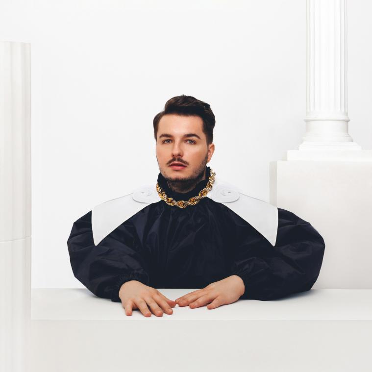 CourrierPicard's tweet photo. 🎶 @Olympemusic, le finaliste de @TheVoice_TF1 en 2013, qui est désormais domicilié à Roubaix, vient de sortir un nouvel album plus personnel sous son propre label Talency records. Entretien
https://t.co/DvoACTIKIB https://t.co/BWOBpRrbgr