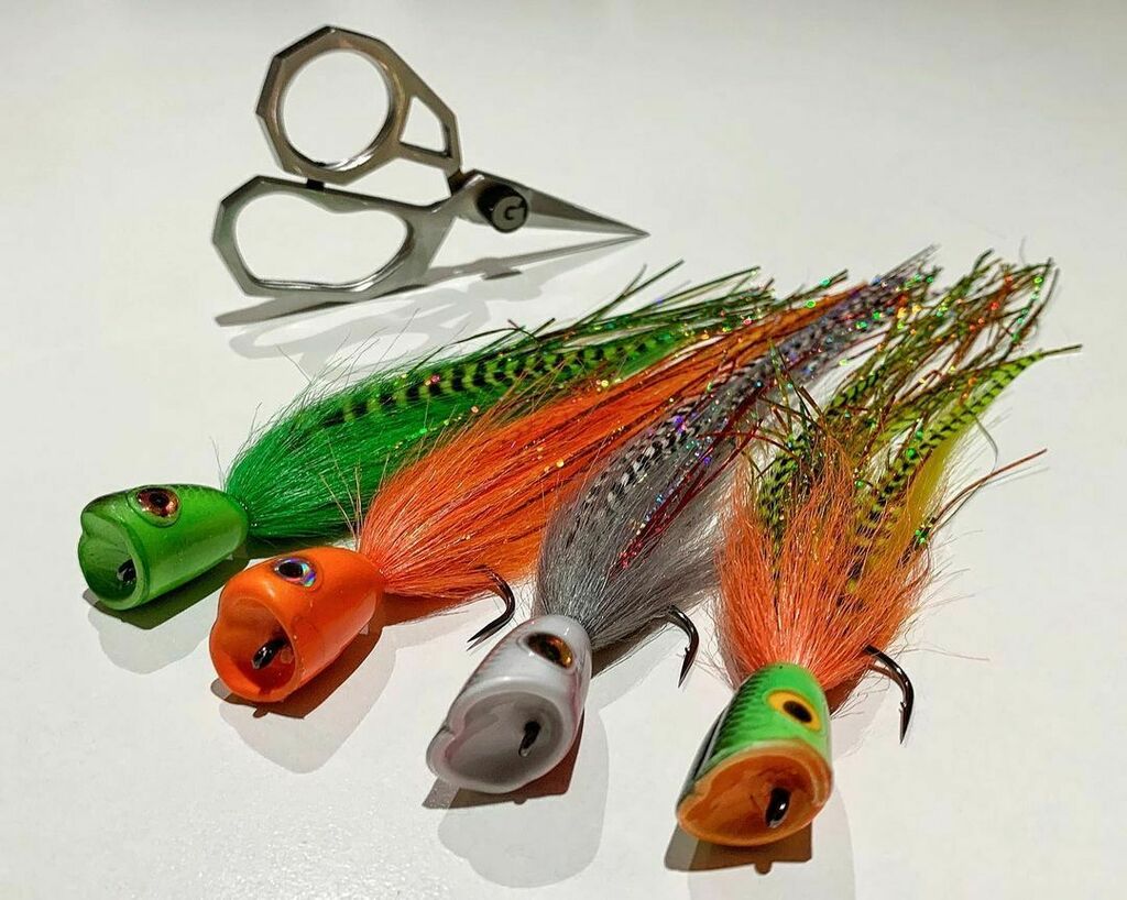FlymenFishingCo's tweet photo. "The Hulk, Orange Pikefinder, Bleeding Roach and Fire Tiger" Which #SurfaceSeducer Double Barrel Popper Head are you going with??? 📷: @jungestyle
.
.
.
#flytying #flyfishing #tyingflies #flugbindning #fluebinding #montajedemoscas #flymenfishingco #streamerjunkie #streamerfi… https://t.co/oJesKTvQ3K