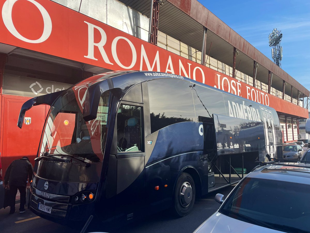 📍 Ya nos ha dejado en casa nuestro conductor, Javi, que se ha traído también los tres puntos en el maletero 😉

🛣 ¿El camino? No se ha dado mal del todo 😂🍦🍓